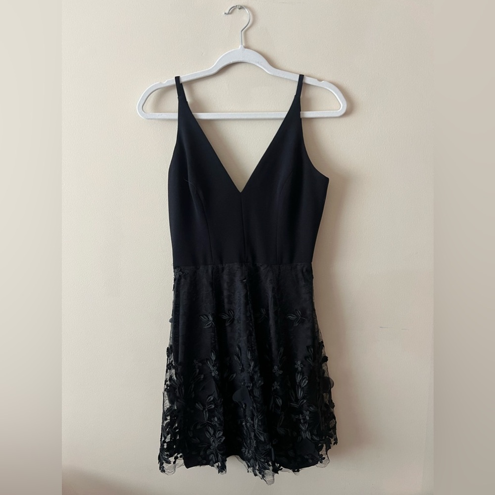 NWT women’s black fit and flare florel design mini dress